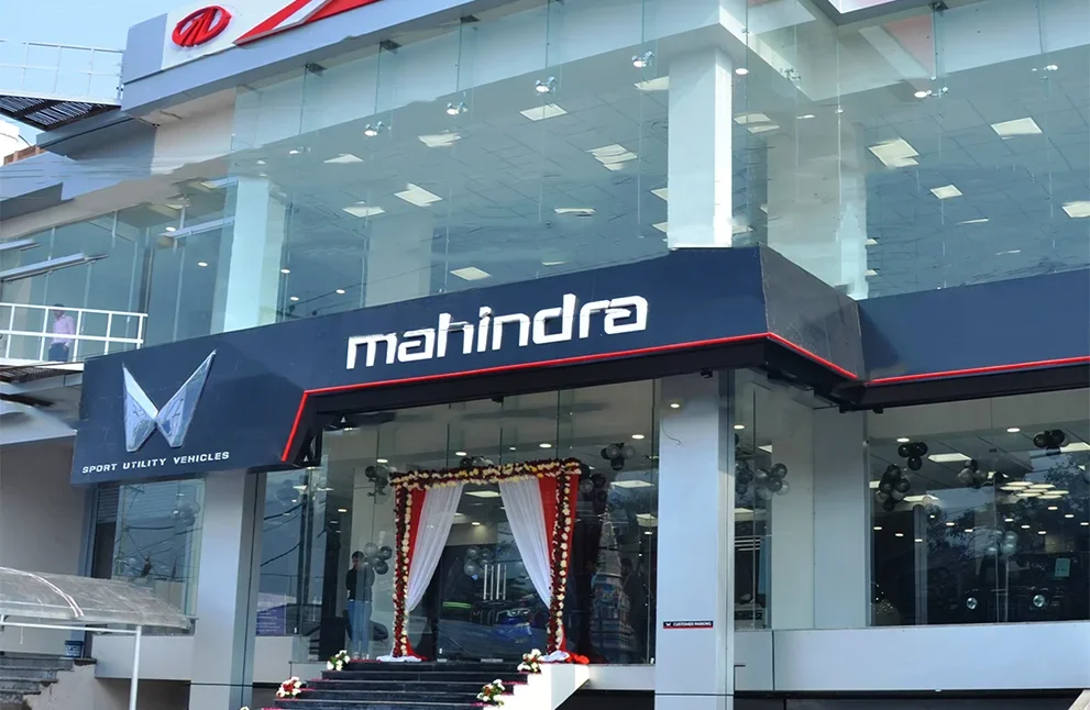 Mahindra Showroom
